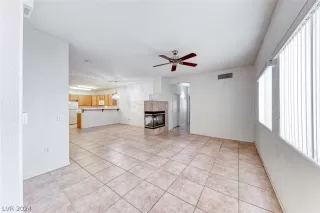 Photo #2: 2575972 Listing