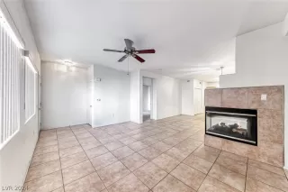 Photo #3: 2575972 Listing