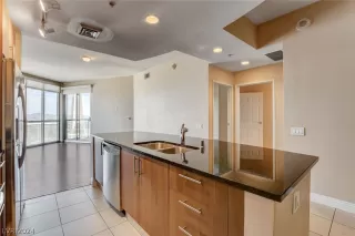 Photo #3: 2576007 Listing 