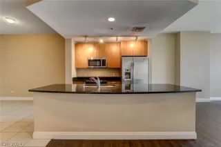 Photo #4: 2576007 Listing 