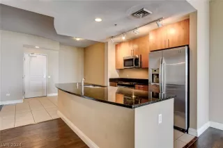 Photo #5: 2576007 Listing 