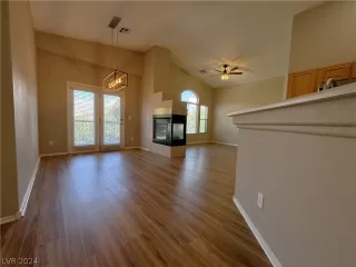 Photo #1: 2576017 Listing 