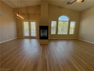 Photo #2: 2576017 Listing 