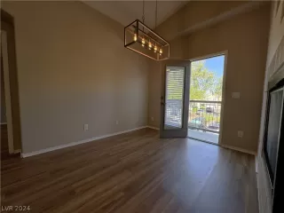 Photo #3: 2576017 Listing 