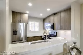 Photo #6: 2576021 Listing 