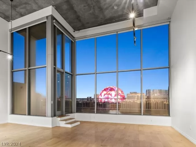 MLS: 2576041 Condo For Sale