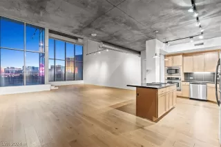 Photo #2: 2576041 Listing 