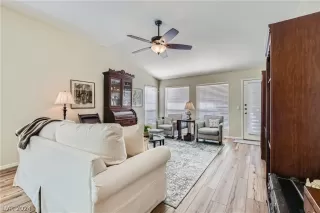 Photo #4: 2576057 Listing 