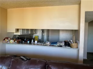 Photo #4: 2576068 Listing 