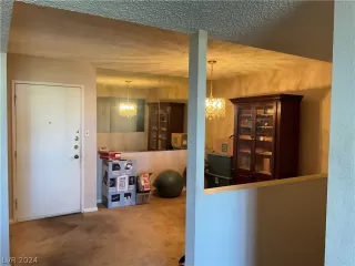 Photo #5: 2576068 Listing 