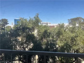 Photo #6: 2576068 Listing 