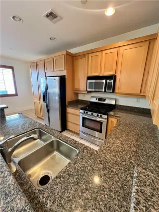 Photo #4: 2576074 Listing 