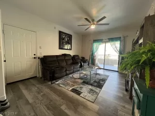 Photo #5: 2576097 Listing 