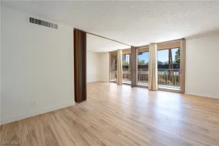 Photo #2: 2576142 Listing 