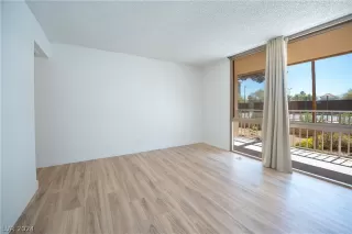 Photo #4: 2576142 Listing 