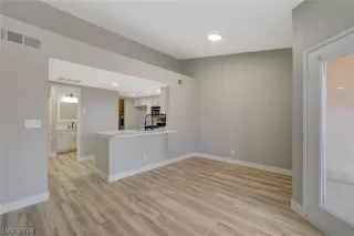 Photo #4: 2576157 Listing 