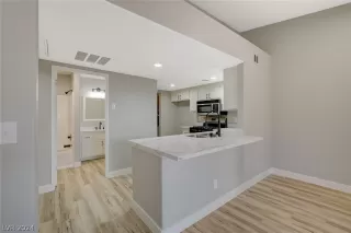 Photo #5: 2576157 Listing 