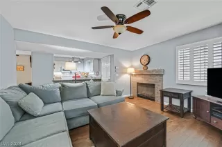 Photo #3: 2576172 Listing