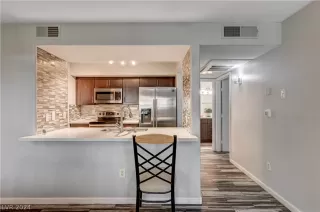 Photo #4: 2576180 Listing 