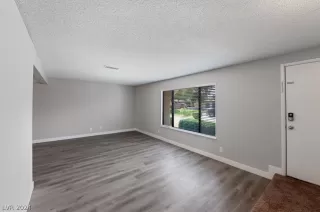 Photo #5: 2576185 Listing 