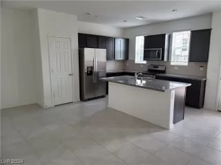 Photo #6: 2576207 Listing 