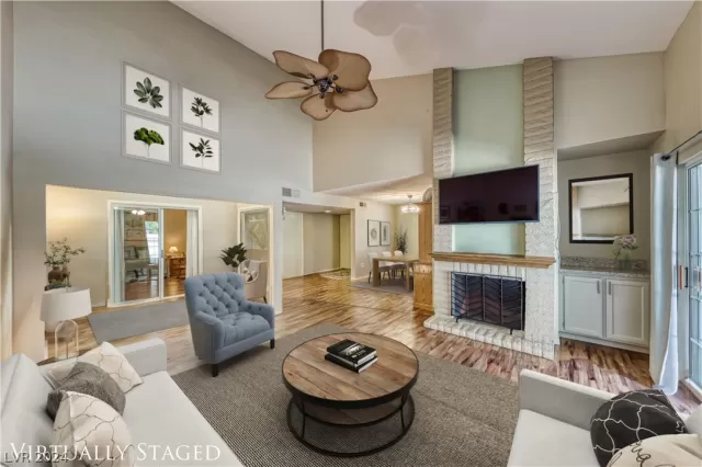 MLS: 2576210 Condo For Sale