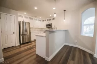 Photo #2: 2576261 Listing 