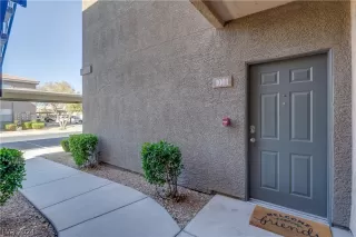 Photo #3: 2576302 Listing