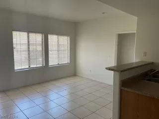 Photo #2: 2576305 Listing 