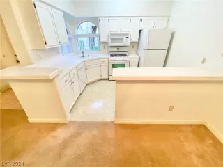 Photo #2: 2576331 Listing 