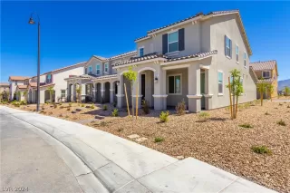 Photo #1: 2576353 Listing 