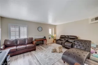 Photo #3: 2576357 Listing 