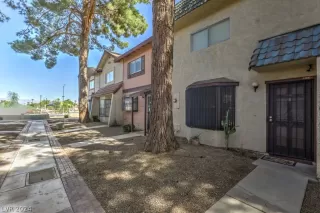 Photo #4: 2576386 Listing