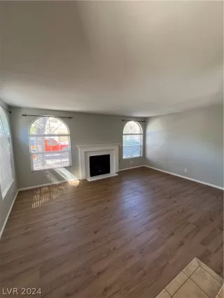 Photo #2: 2576401 Listing 