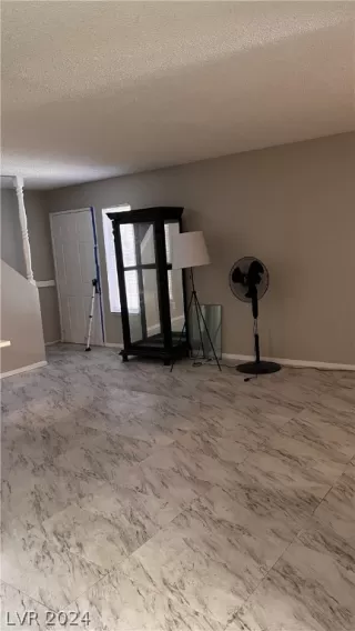 Photo #4: 2576417 Listing 