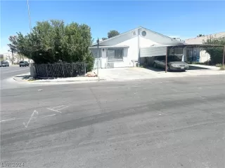 Photo #1: 2576428 Listing