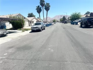 Photo #2: 2576428 Listing