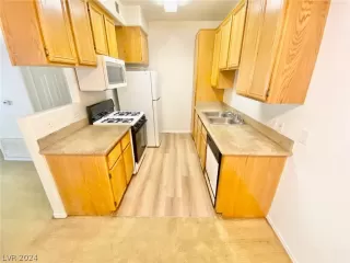 Photo #3: 2576430 Listing 