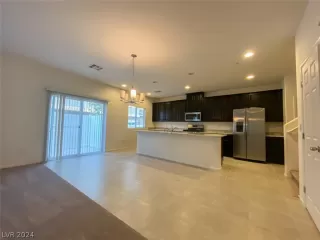 Photo #5: 2576433 Listing 