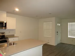 Photo #6: 2576458 Listing 