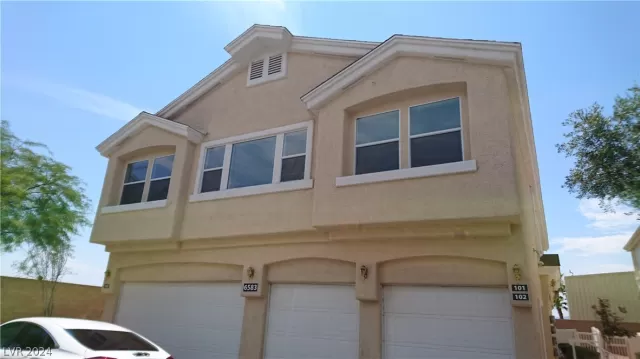 MLS: 2576461 Condo For Sale