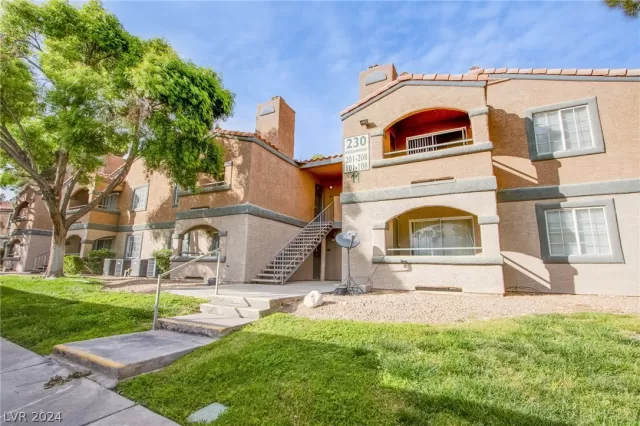 MLS: 2576525 Condo For Sale