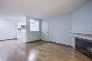 Photo #4: 2576525 Listing