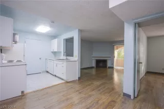 Photo #5: 2576525 Listing