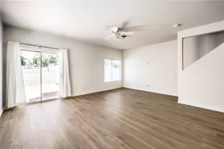 Photo #4: 2576548 Listing