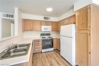 Photo #1: 2576550 Listing 