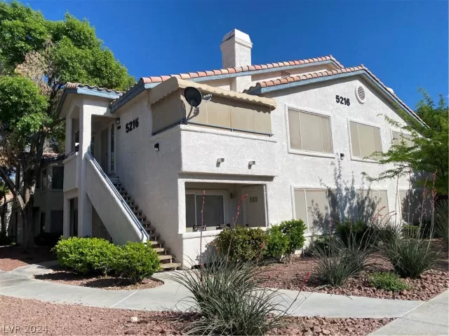 MLS: 2576594 Condo For Sale