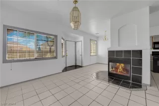 Photo #2: 2576604 Listing