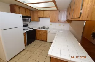 Photo #5: 2576657 Listing 