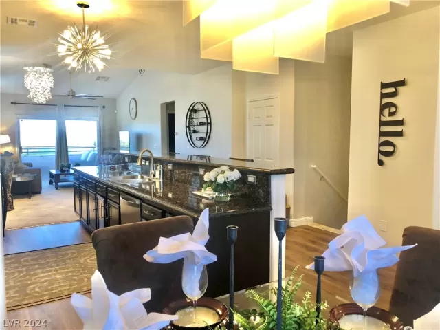 MLS: 2576662 Condo For Sale